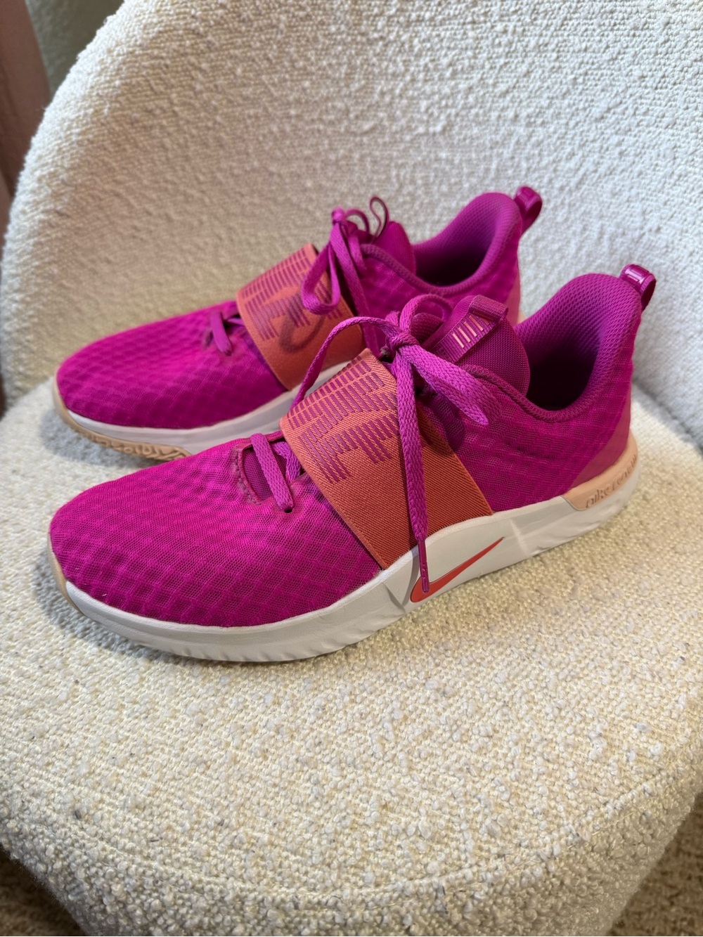 Nike Renew In-Season TR 9 Pink Coral Training Shoes Women’s 8.5